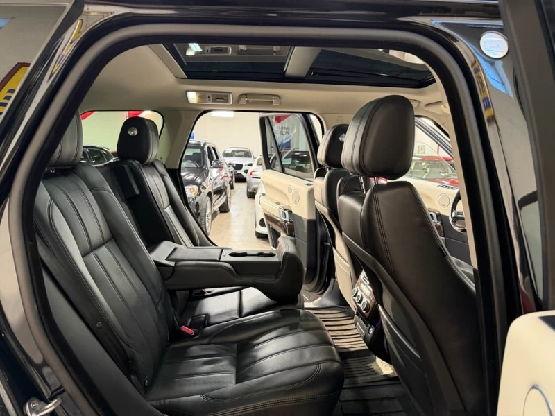 Land Rover Range rover * 4WD SC SWB BLUETOOTH NAVI BACKUP CAM PANO * CARF, снимка 16 - Автомобили и джипове - 52752506