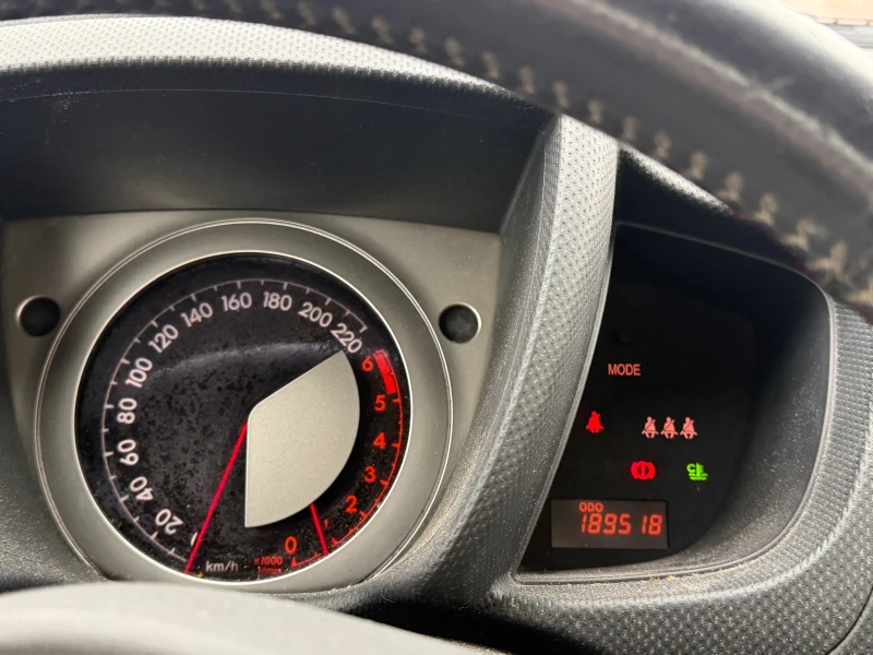 Toyota Urban Cruiser AWD 2010 1.4d4d 90h.p КЛИМАТРОНИК, снимка 8 - Автомобили и джипове - 53493539