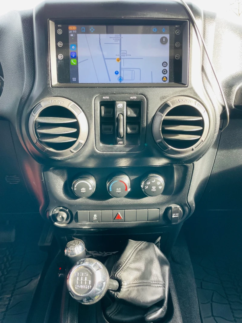 Jeep Wrangler 3.6 sport ръчка 4х4 285 к.с, снимка 12 - Автомобили и джипове - 53537840