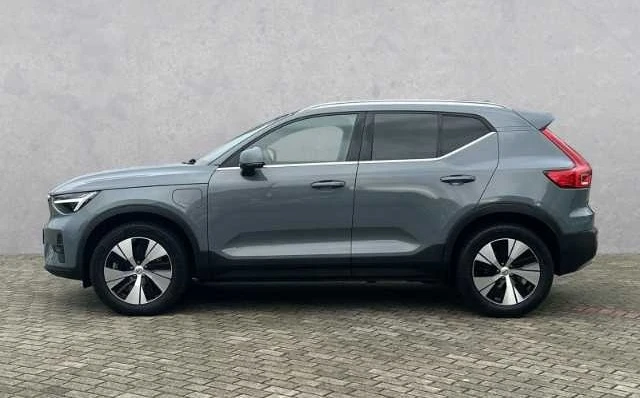 Volvo XC40, снимка 3 - Автомобили и джипове - 48444103