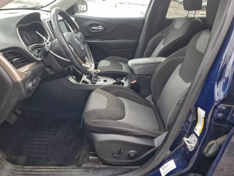 Jeep Cherokee 2.4L 4 Front-wheel Drive, снимка 10 - Автомобили и джипове - 53122150