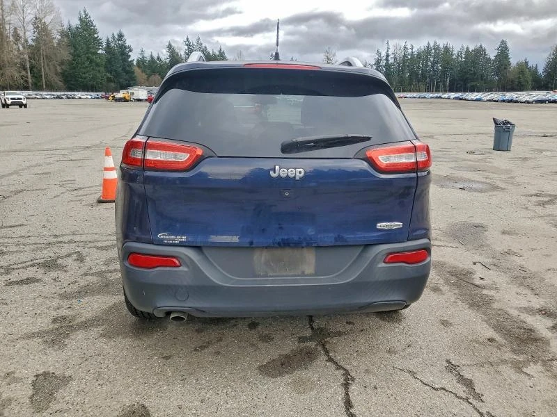 Jeep Cherokee 2.4L 4 Front-wheel Drive, снимка 9 - Автомобили и джипове - 53122150