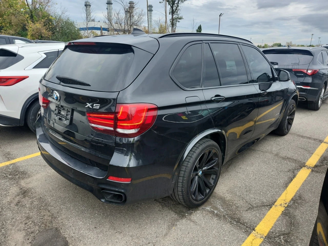 BMW X5 * АВТО КРЕДИТ* ЦЕНА ДО БГ * СЕРВИЗНА ИСТОРИЯ *  - изображение 3