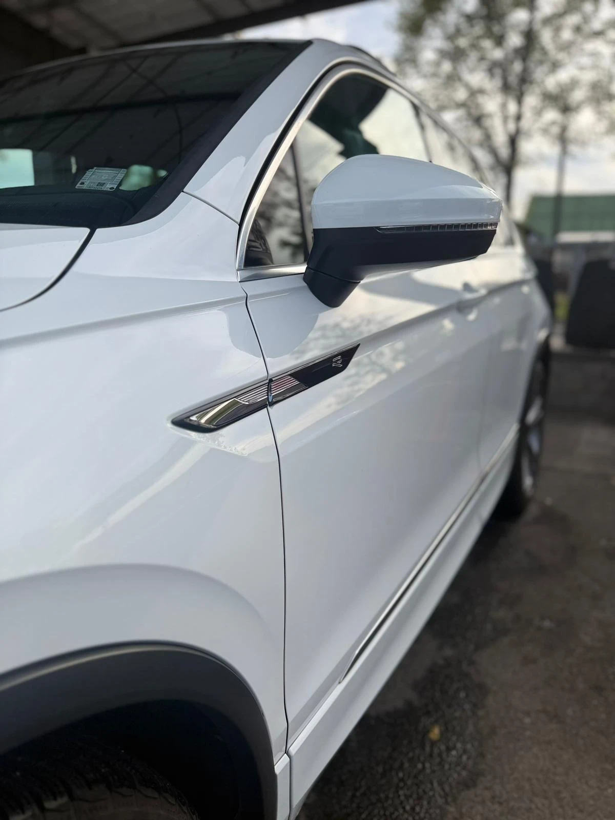 VW Tiguan R-Line - изображение 3