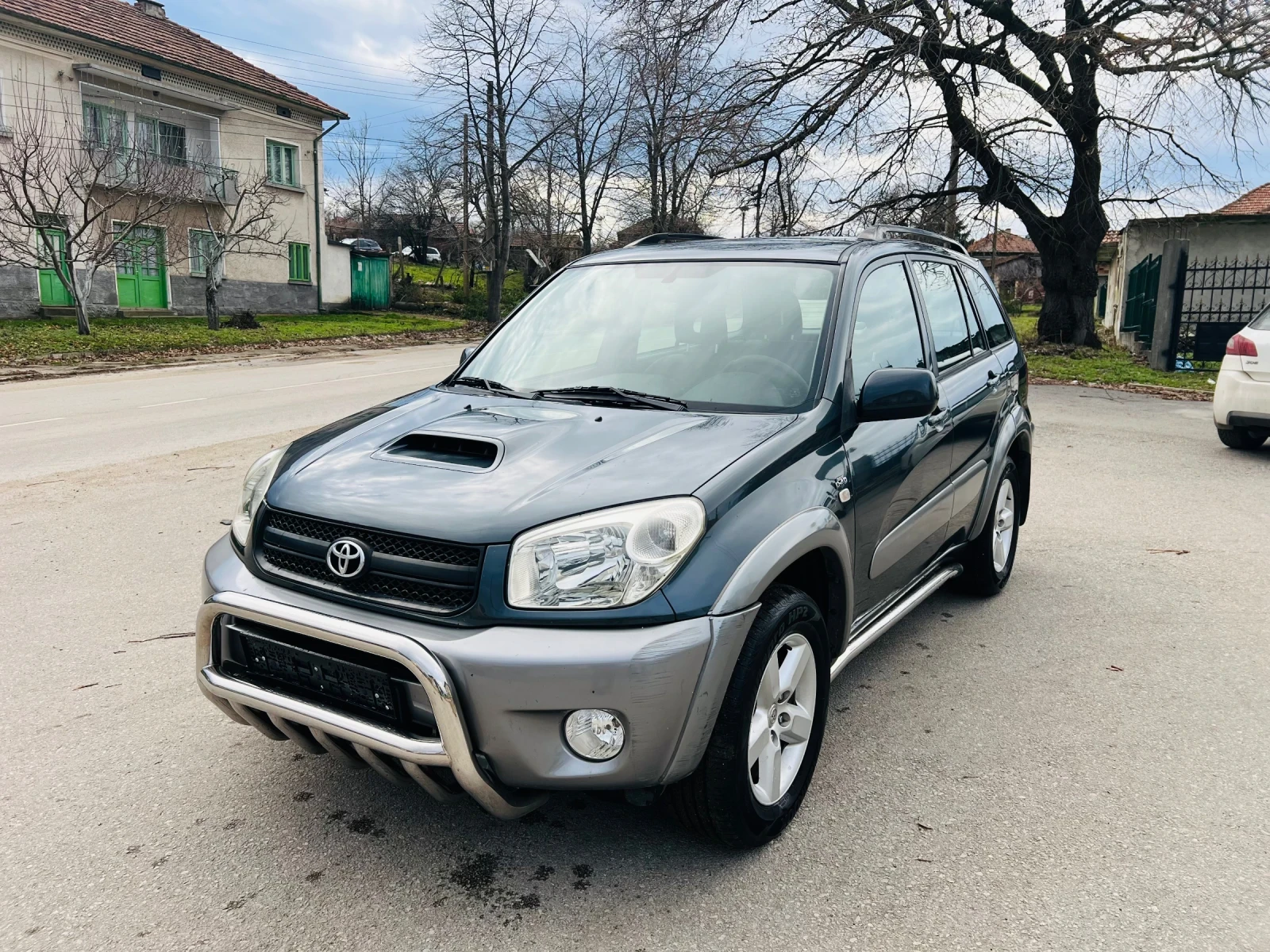 Toyota Rav4 2.0 D4D * FACE LIFT* 4x4  | Mobile.bg � ����������� 1
