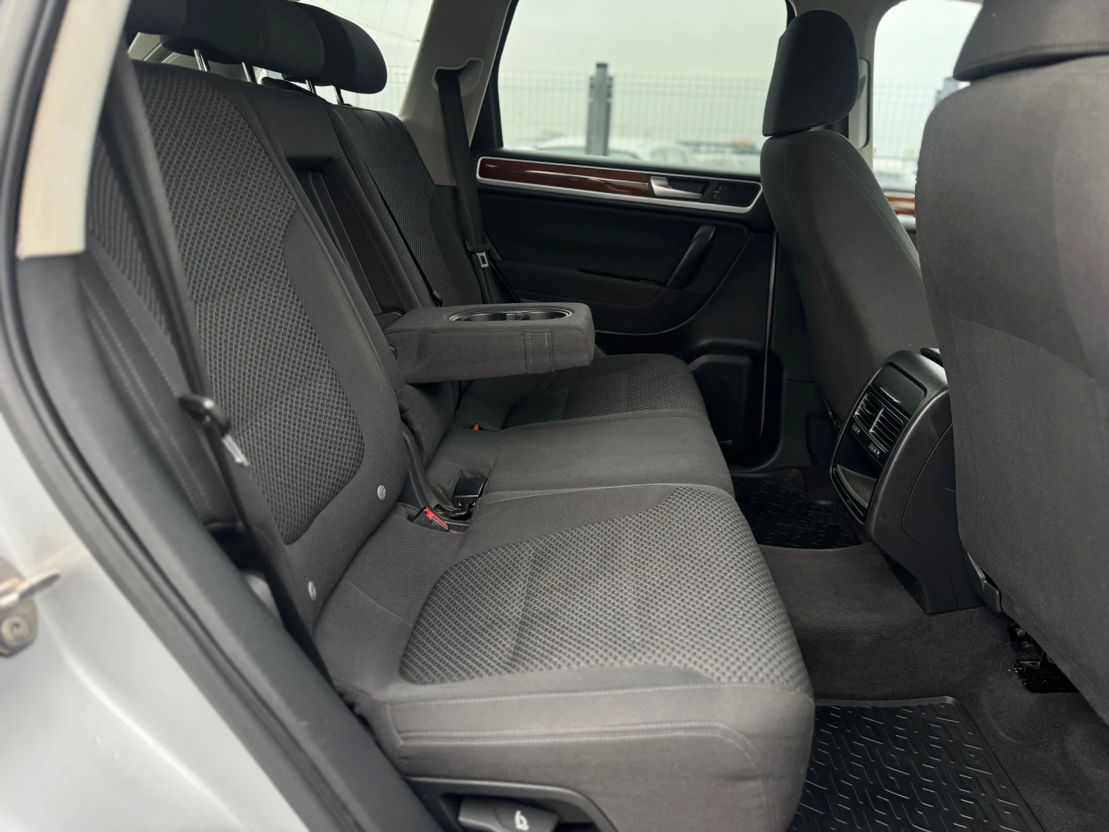 VW Touareg 3.0TDI | Mobile.bg � ����������� 12