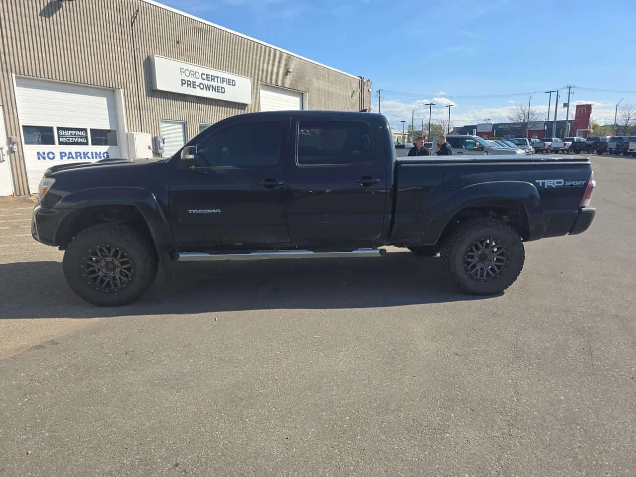 Toyota Tacoma * 4WD Double Cab V6* 2 КЛЮЧА* ПОДГРЕВ* KEYLESS* , снимка 2 - Автомобили и джипове - 54481232