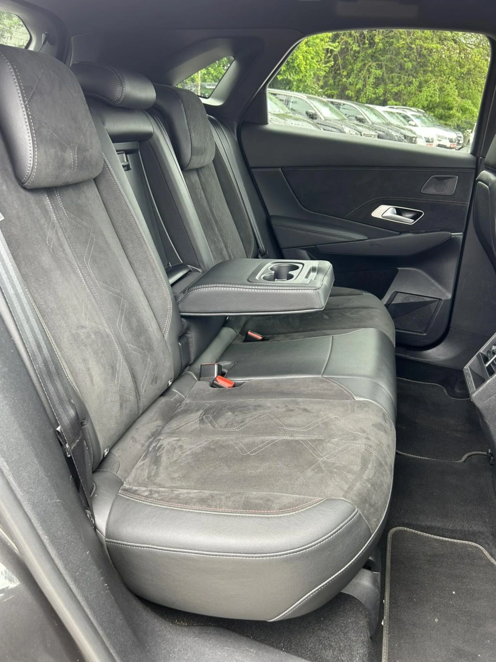 DS DS 7 Crossback 2.0 HDI 180 * EAT 8 * VIRTUAL * PERFORMANCE* , снимка 16 - Автомобили и джипове - 54733124