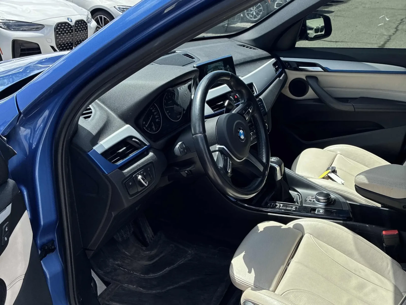 BMW X1 xDrive28i, снимка 10 - Автомобили и джипове - 54996309