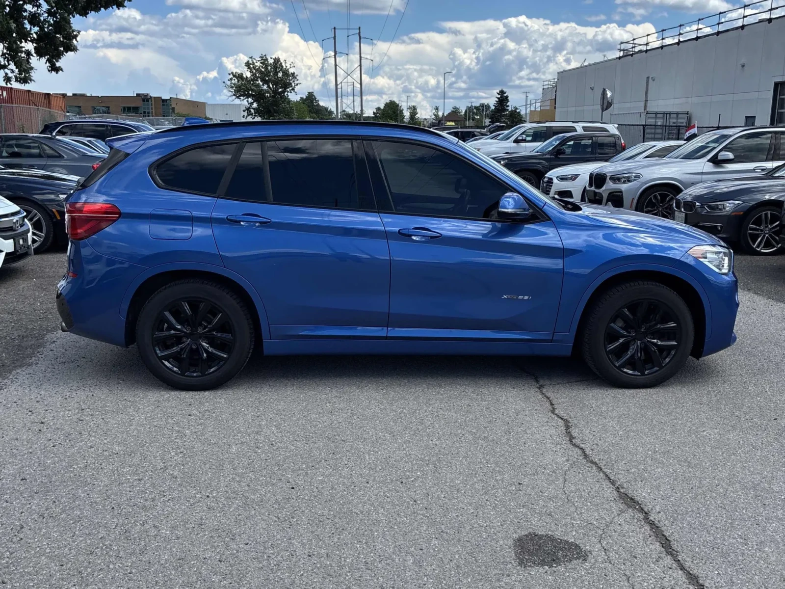 BMW X1 xDrive28i, снимка 3 - Автомобили и джипове - 54996309