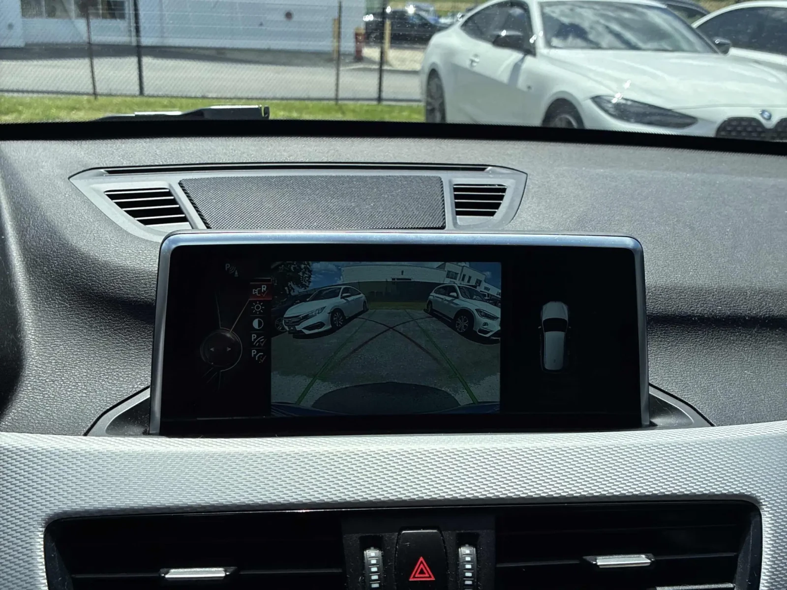BMW X1 xDrive28i, снимка 13 - Автомобили и джипове - 54996309