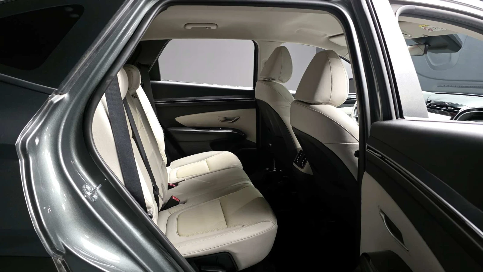 Hyundai Tucson 1.6 Turbo 2WD Premium, снимка 11 - Автомобили и джипове - 55707386