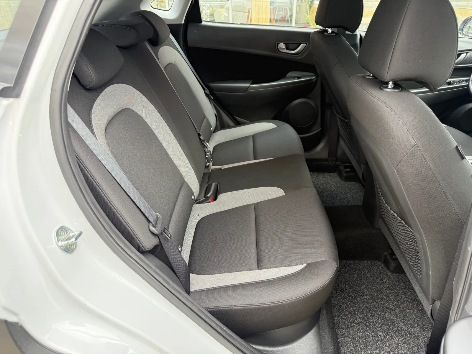 Hyundai Kona 1.6 CRDi 136�.� AVTOMAT / DISTRONIC / FULL SERVICE | Mobile.bg � ����������� 13