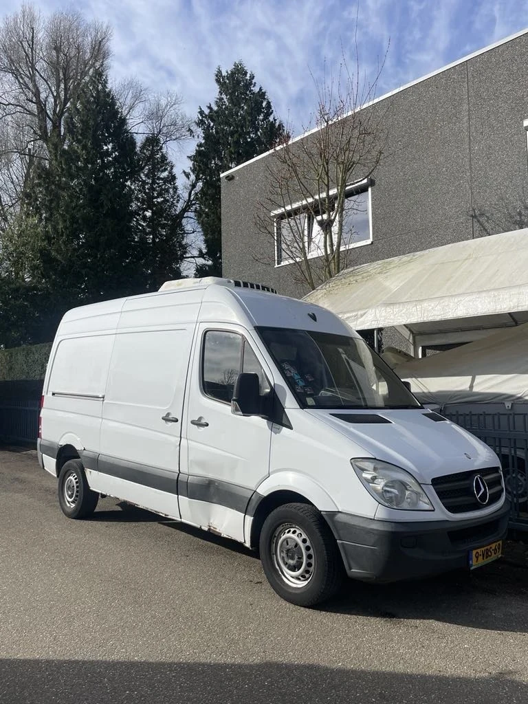 Mercedes-Benz Sprinter 315 Хладилен, снимка 1 - Бусове и автобуси - 48518459