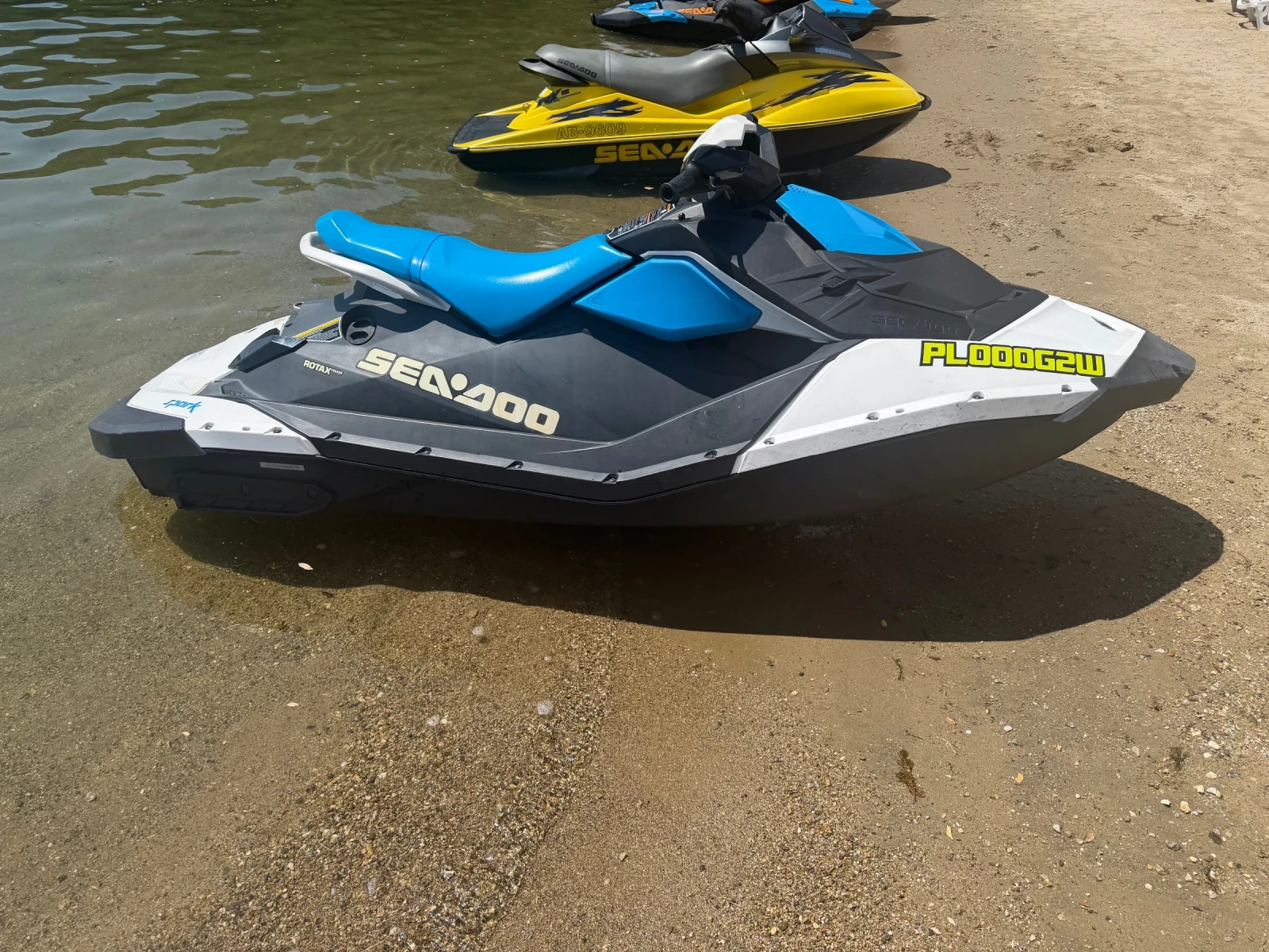 Джет Bombardier Sea Doo Spark, снимка 3 - Воден транспорт - 55342217