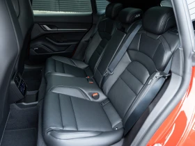 Porsche Taycan 4 Cross Turismo, снимка 13