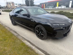 BMW i7 M70 xDrive, снимка 3