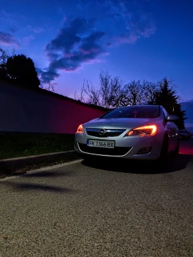 Opel Astra, снимка 1