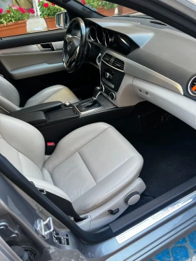 Mercedes-Benz C 200, снимка 9