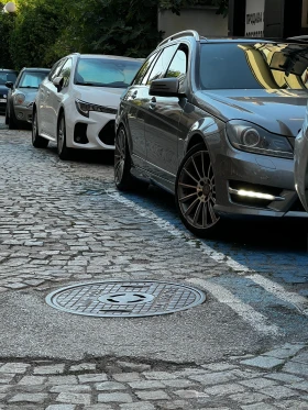 Mercedes-Benz C 200, снимка 12