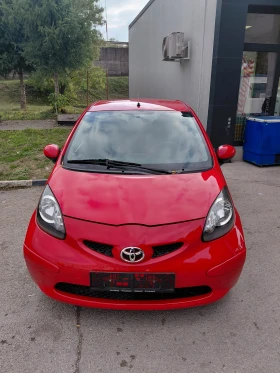 Обява за продажба на Toyota Aygo 1.0 VVT-i klima ~3 900 лв. - изображение 1