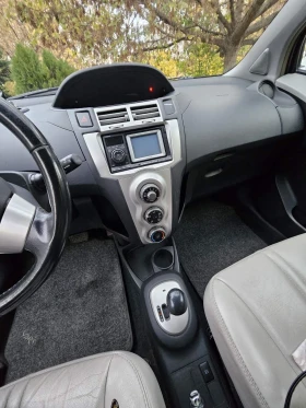 Toyota Yaris Бензин 1.3, снимка 6