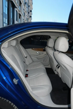 Mercedes-Benz C 220, снимка 12