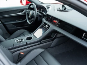 Porsche Taycan 4 Cross Turismo, снимка 10 - Автомобили и джипове - 53172307