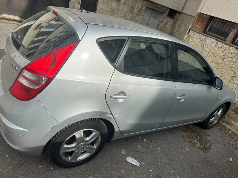 Hyundai I30, снимка 2 - Автомобили и джипове - 47642783