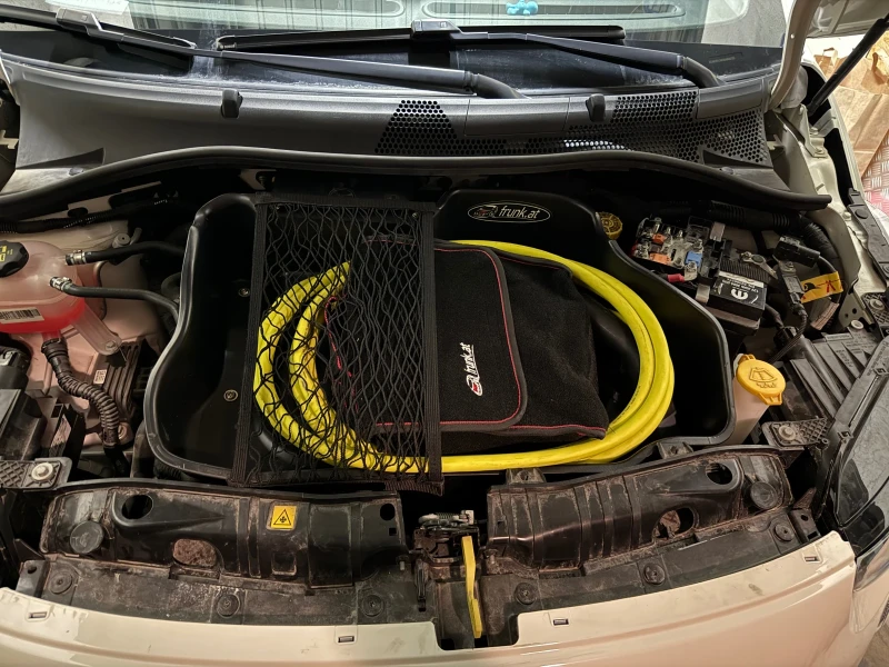 Fiat 500 E Icon, CarPlay, Camera, Sunroof, Heated seats, снимка 15 - Автомобили и джипове - 52375388