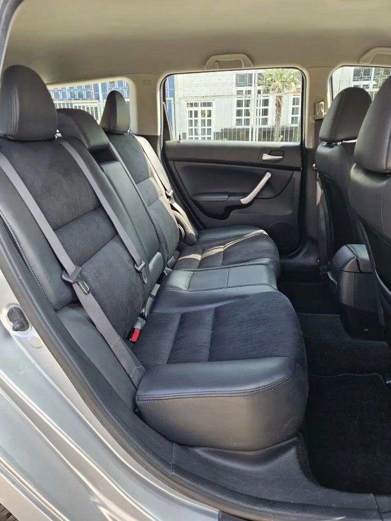 Honda Accord 2.0i-VTEC Tourer, снимка 11 - Автомобили и джипове - 51769700