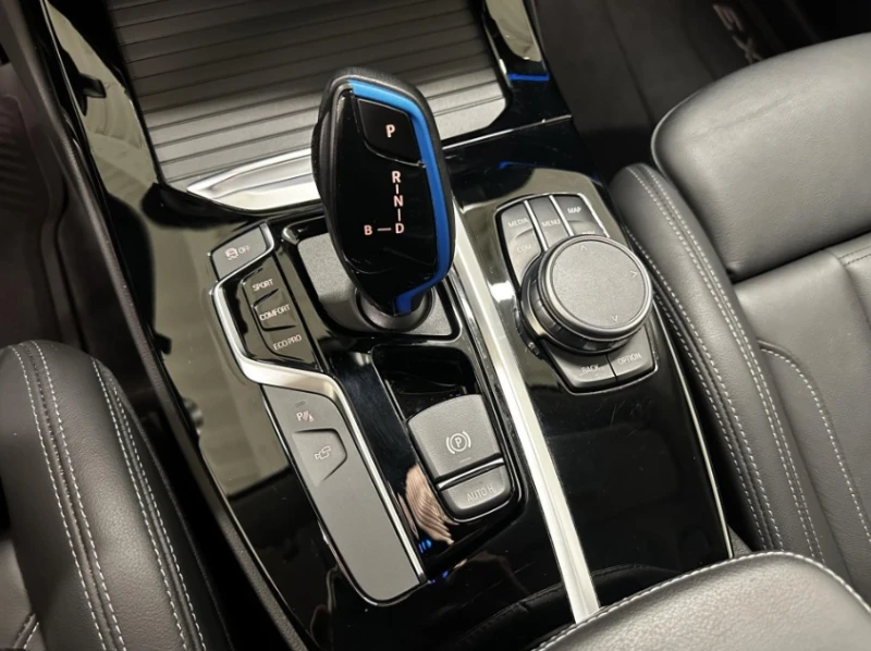 BMW iX3, снимка 10 - Автомобили и джипове - 52398863