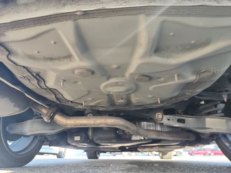 Toyota Camry HYBRID XSE * * CARFAX * * АВТО КРЕДИТ * * , снимка 11 - Автомобили и джипове - 52941136