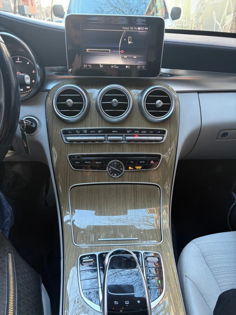 Mercedes-Benz C 220, снимка 7 - Автомобили и джипове - 52958048