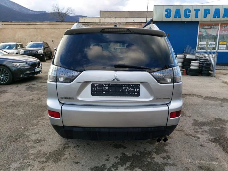 Mitsubishi Outlander 2.0D 140kc. 4x4 7 местен, снимка 6 - Автомобили и джипове - 41645896