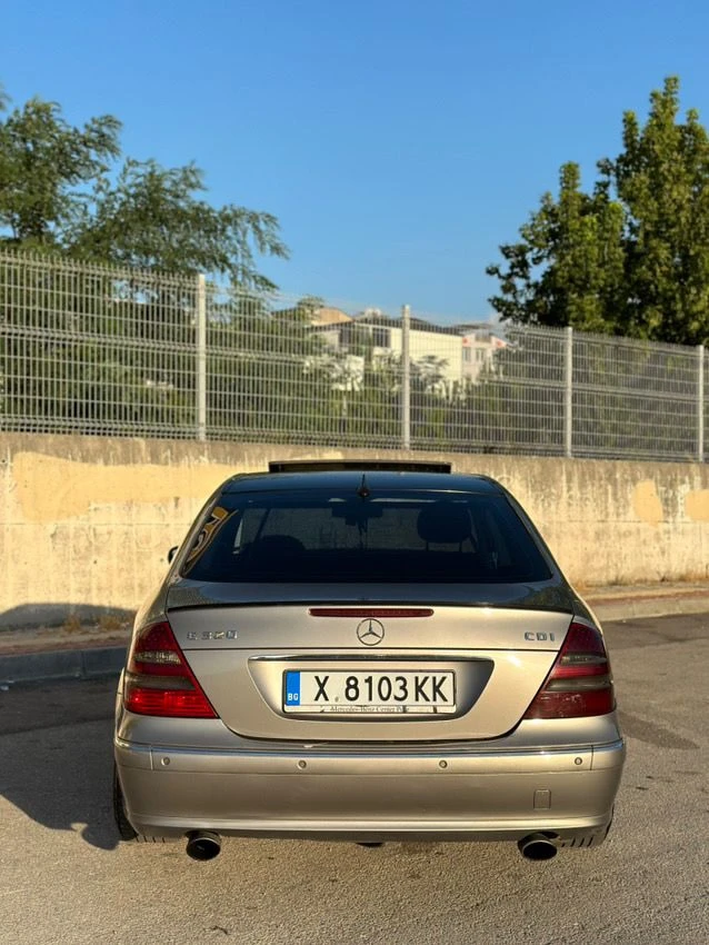 Mercedes-Benz E 320, снимка 8 - Автомобили и джипове - 48455186