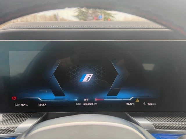 BMW i7 M70 xDrive - изображение 10