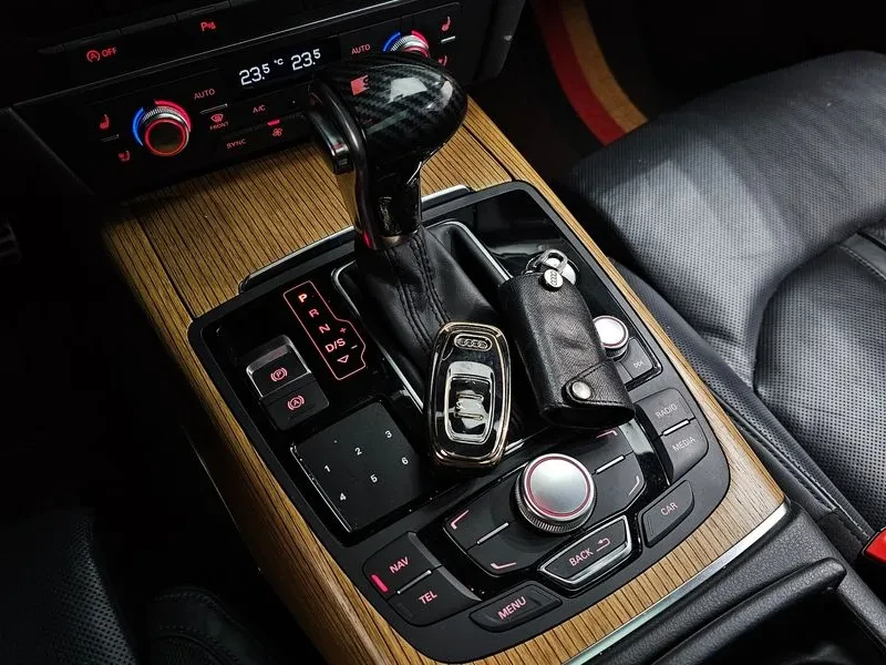 Audi A7 3.0 TDI Quattro, снимка 9 - Автомобили и джипове - 54148526