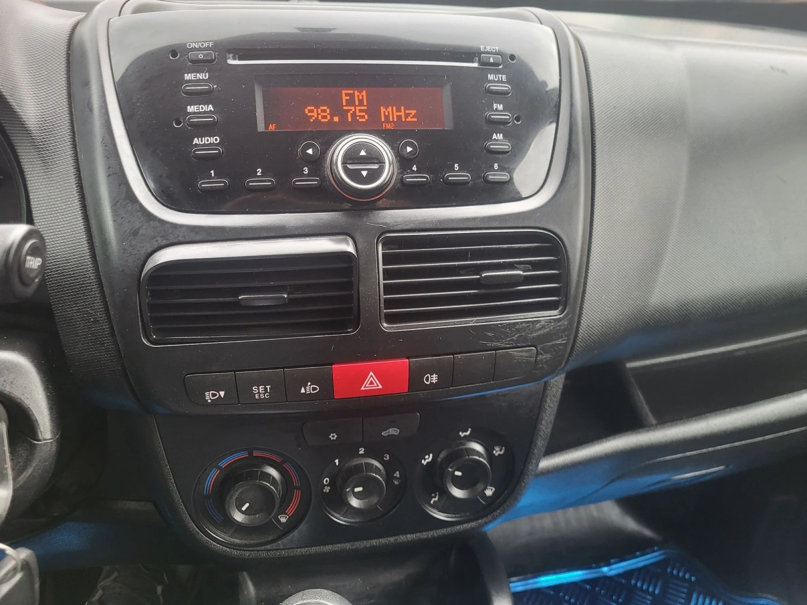 Opel Combo 1, 3Климатик EURO 5 B - изображение 4