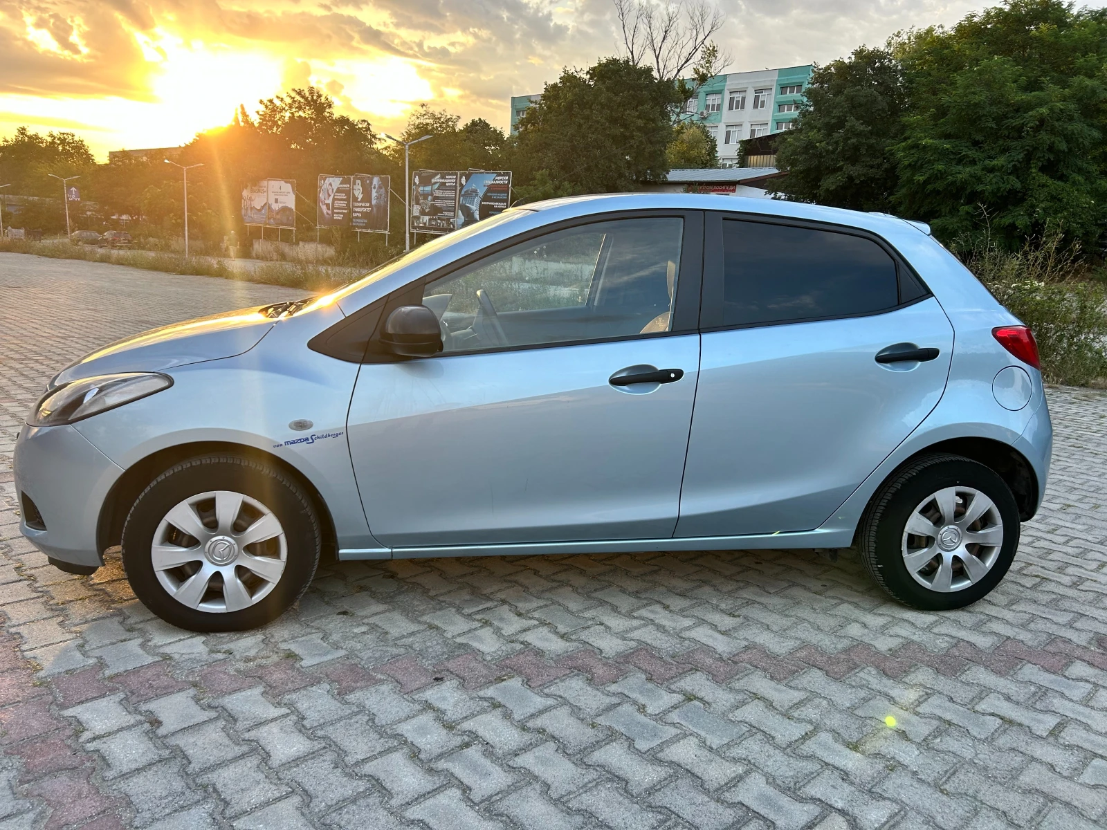 Mazda 2  - изображение 5