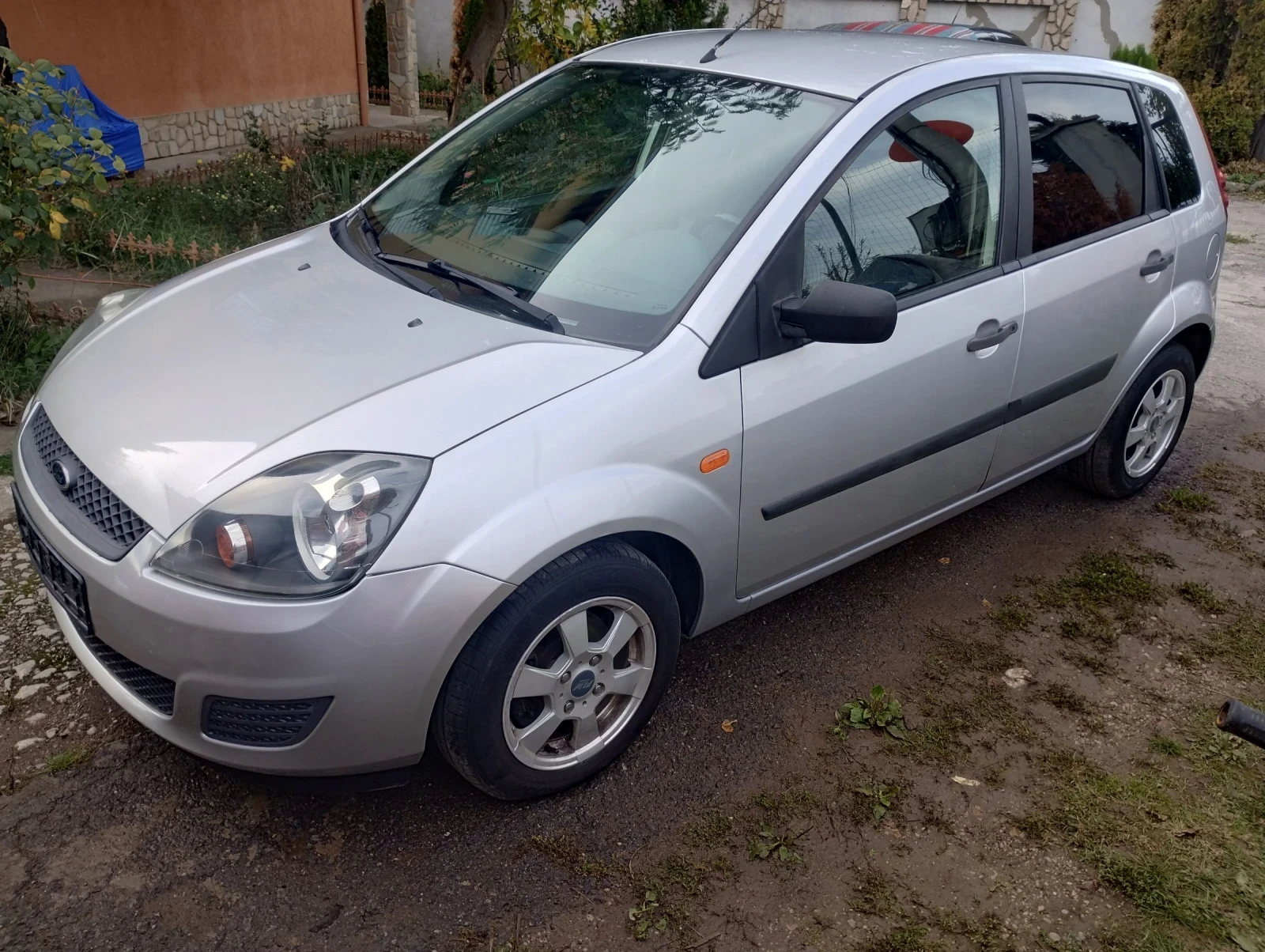 Ford Fiesta 1.4 - изображение 2