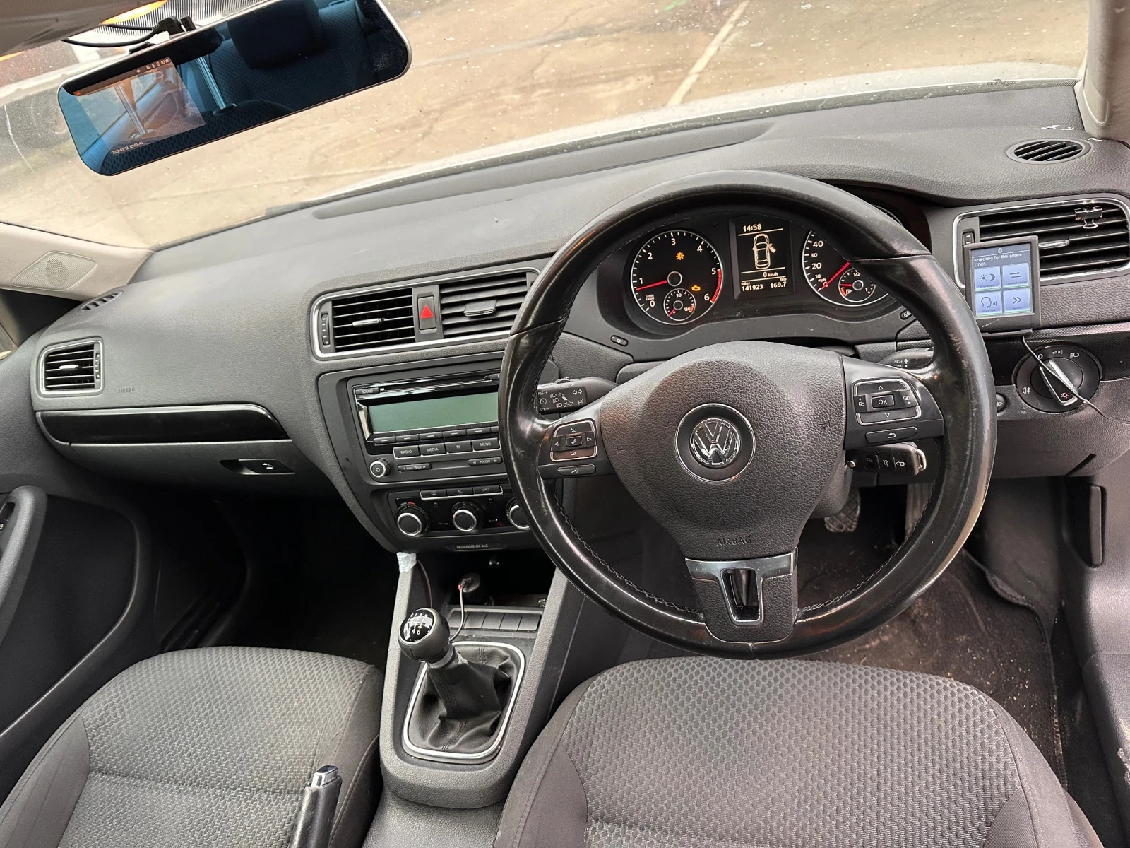 VW Jetta 2.0tdi  - изображение 7