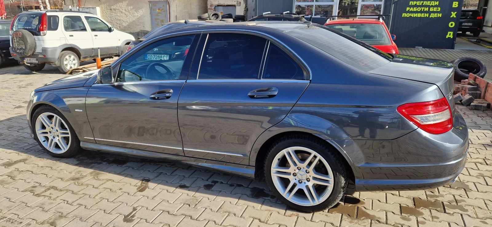 Mercedes-Benz C 320 AMG 4MATIC  - изображение 2