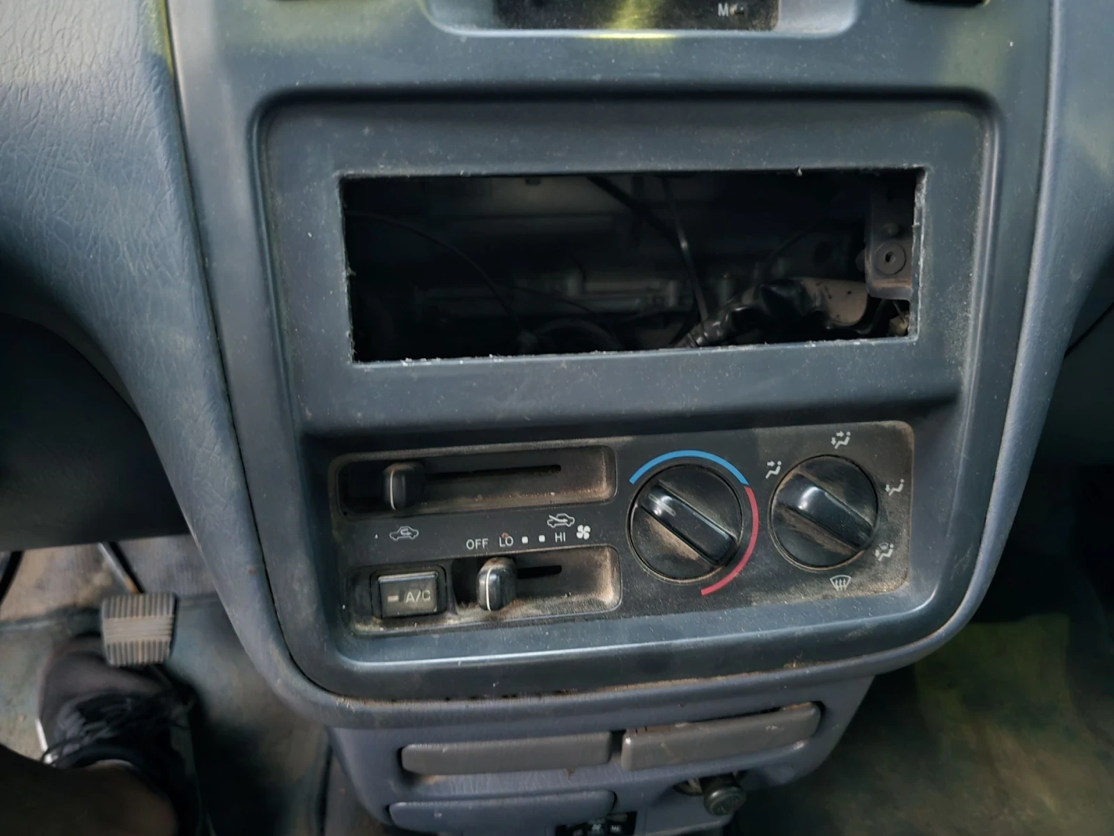 Toyota Picnic 2.2TD - изображение 8