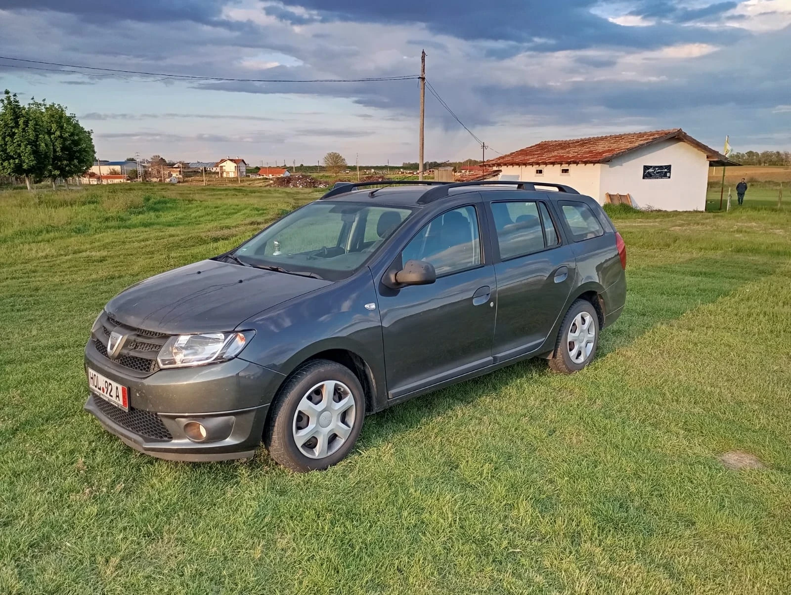Dacia Logan 1.2/75клима - изображение 4