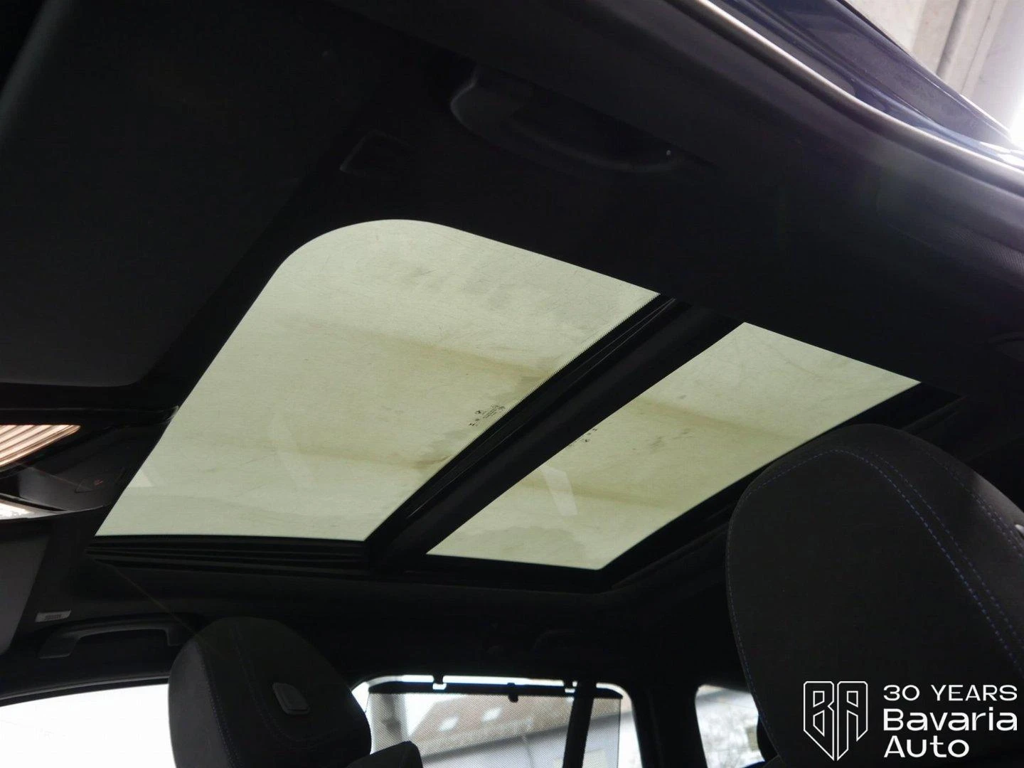 BMW 330 e xDrive Touring M Sport Paket Sportautomatic - изображение 9