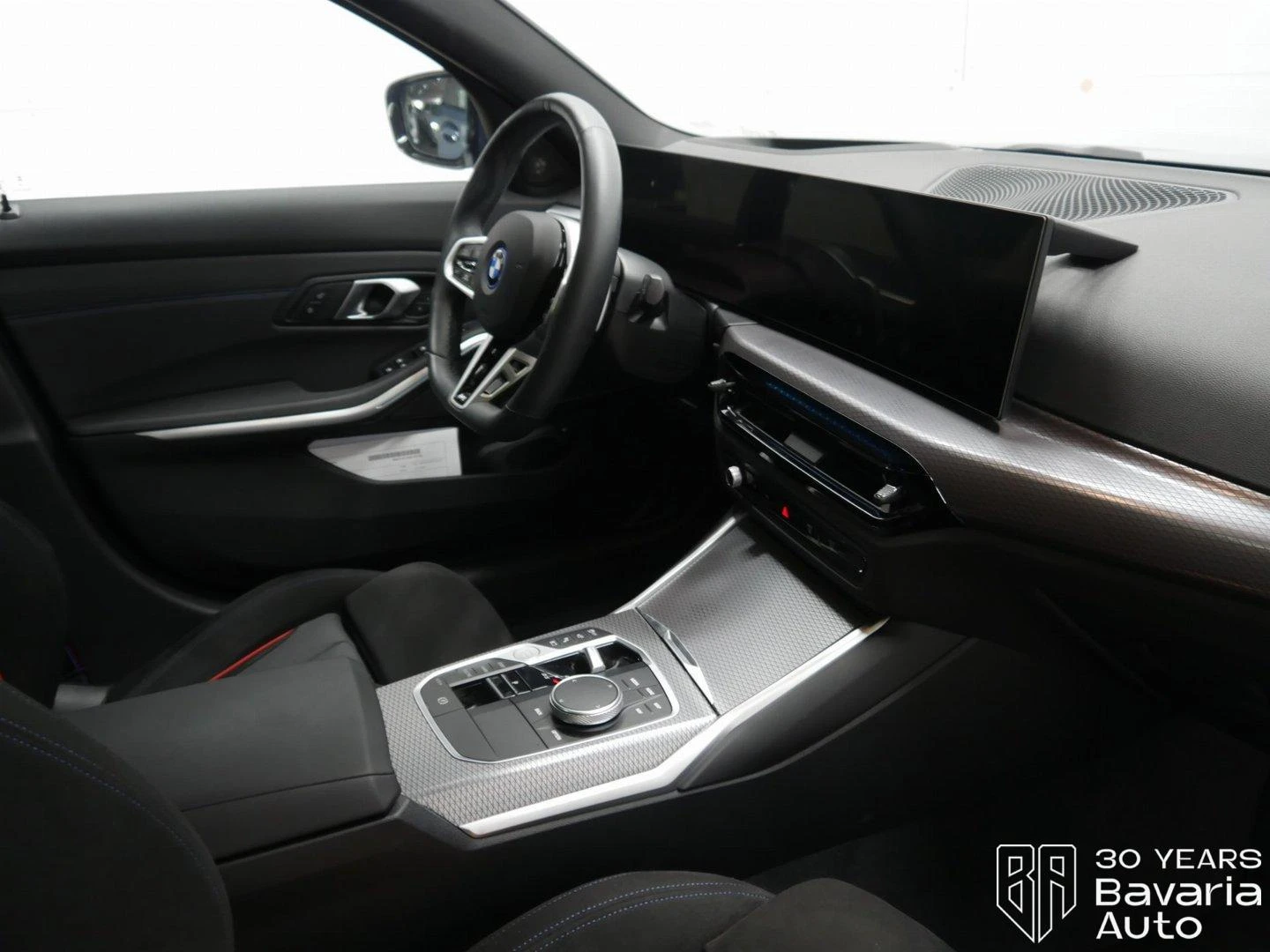 BMW 330 e xDrive Touring M Sport Paket Sportautomatic - изображение 7