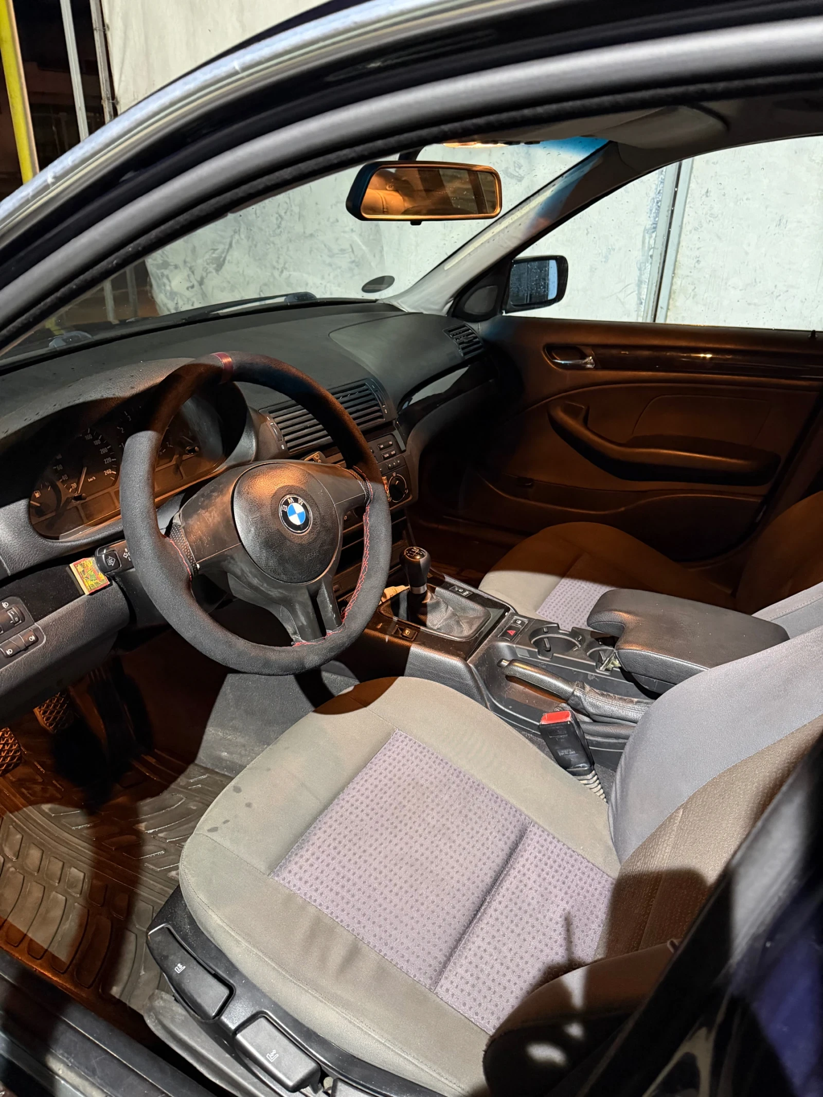BMW 320, снимка 8 - Автомобили и джипове - 53767914