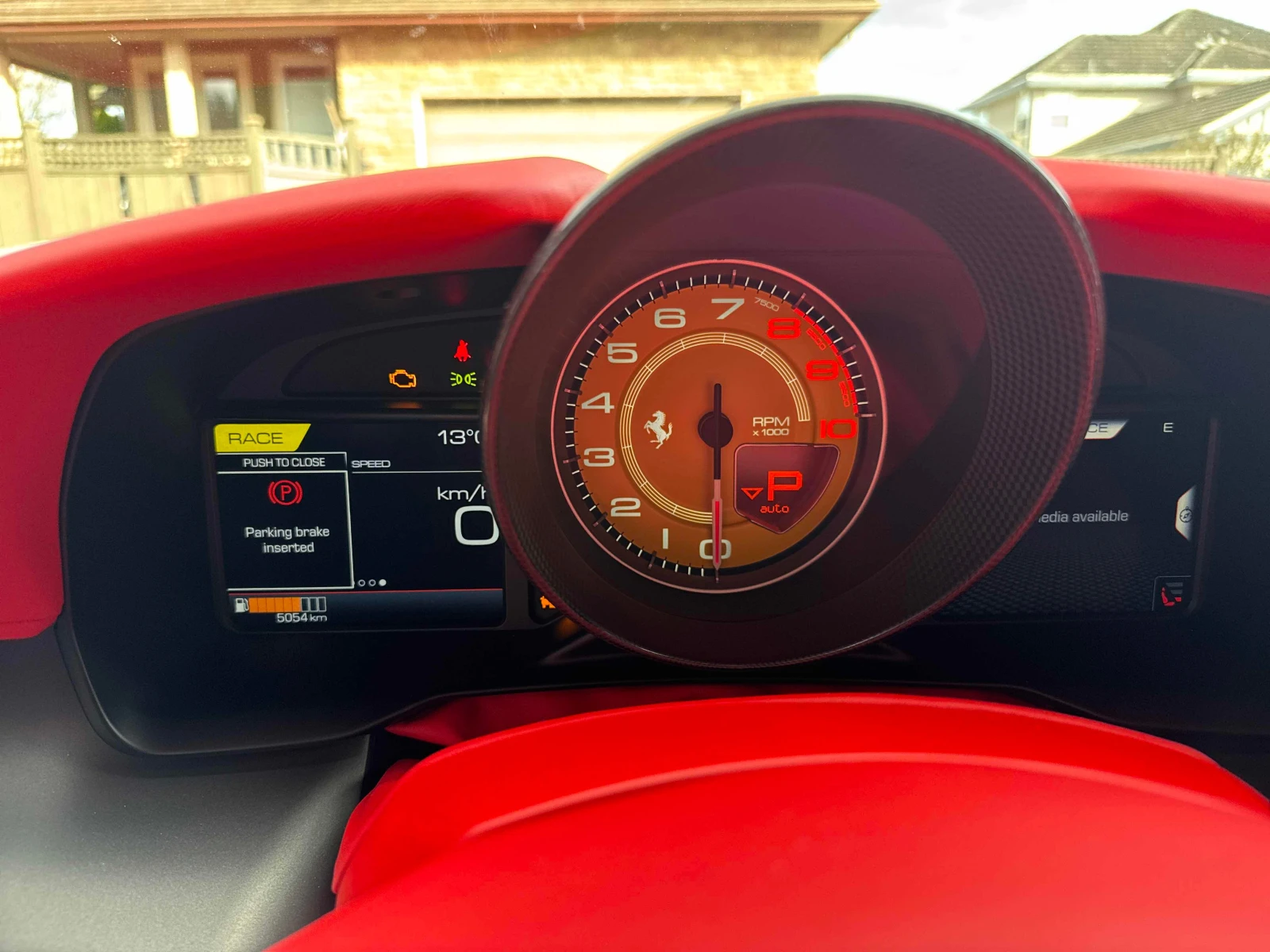 Ferrari 12 Cilindri 3.9L 8cyl RWD, снимка 8 - Автомобили и джипове - 53975397