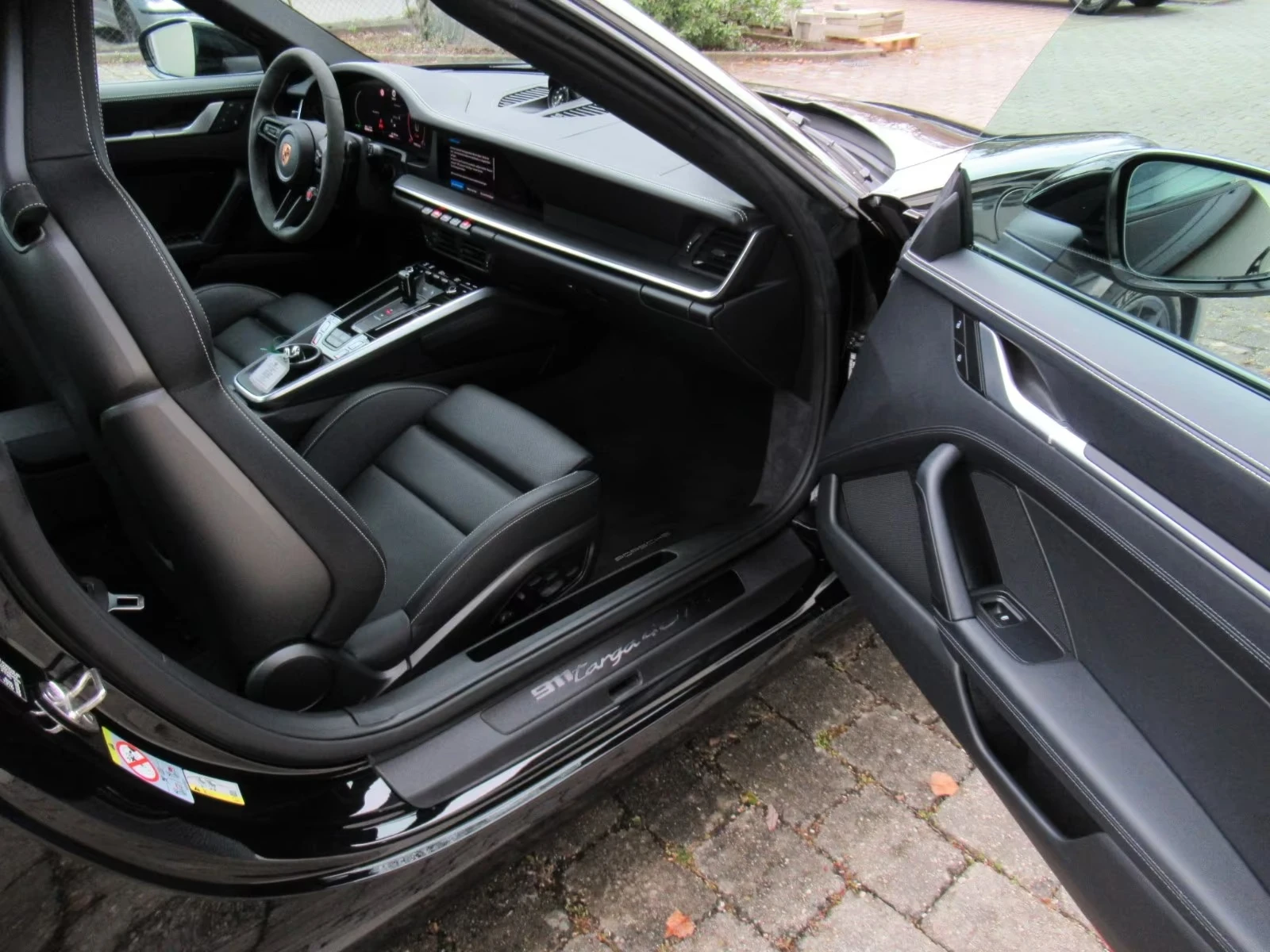 Porsche 911 992.2 TARGA 4 GTS CHRONO MATRIX , снимка 8 - Автомобили и джипове - 54115909